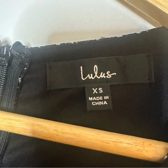 LULU’S Tell You I Love You Black White Floral Twist Long Sleeve Mini Dress XS - Picture 9 of 9